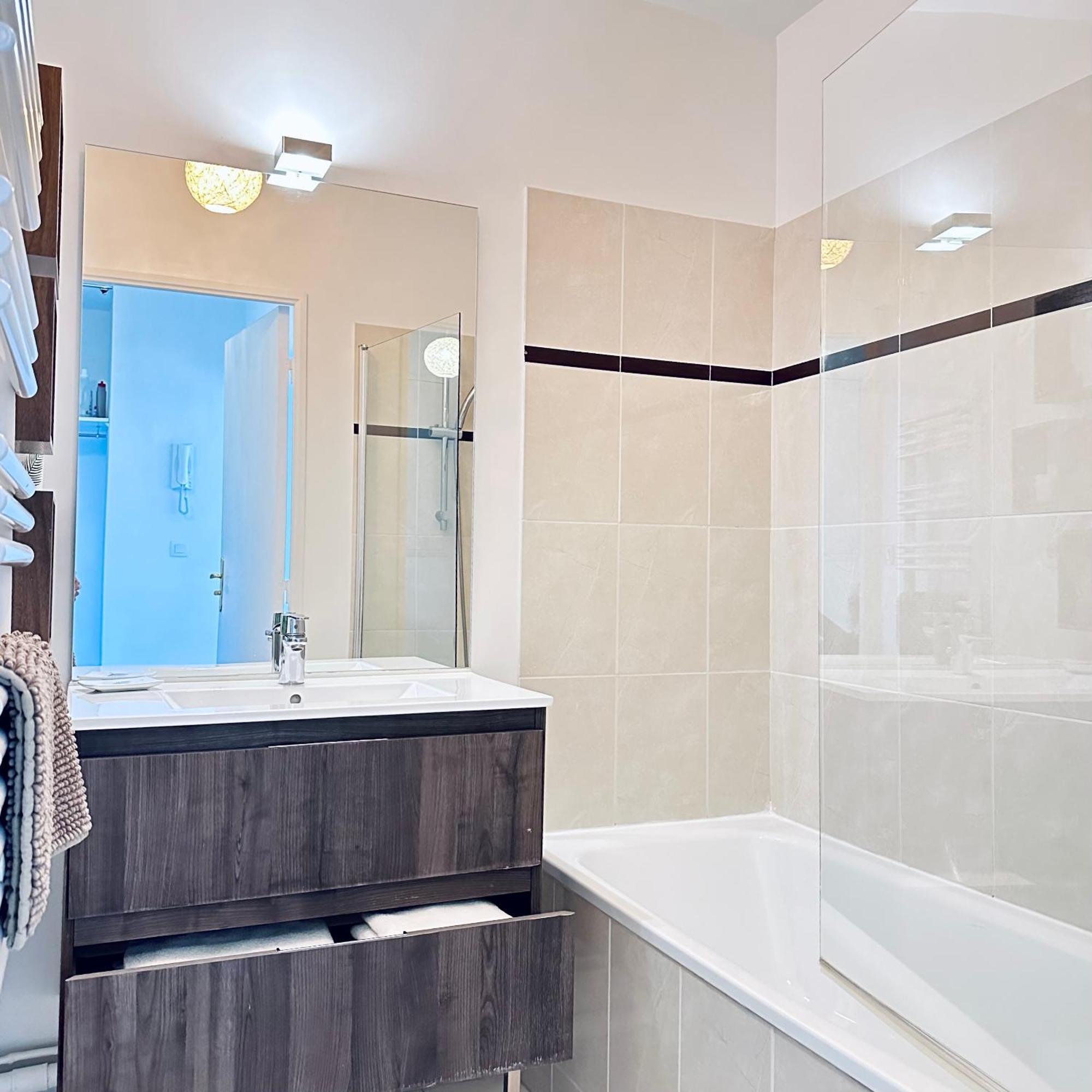 Beautiful Apartment * Parking* Disneyland 10 Min Montevrain Luaran gambar